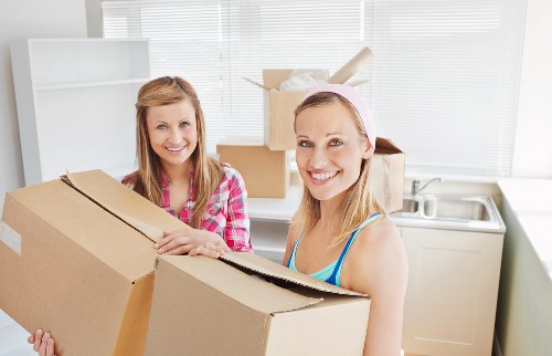Call-to-action for booking professional removal truck services